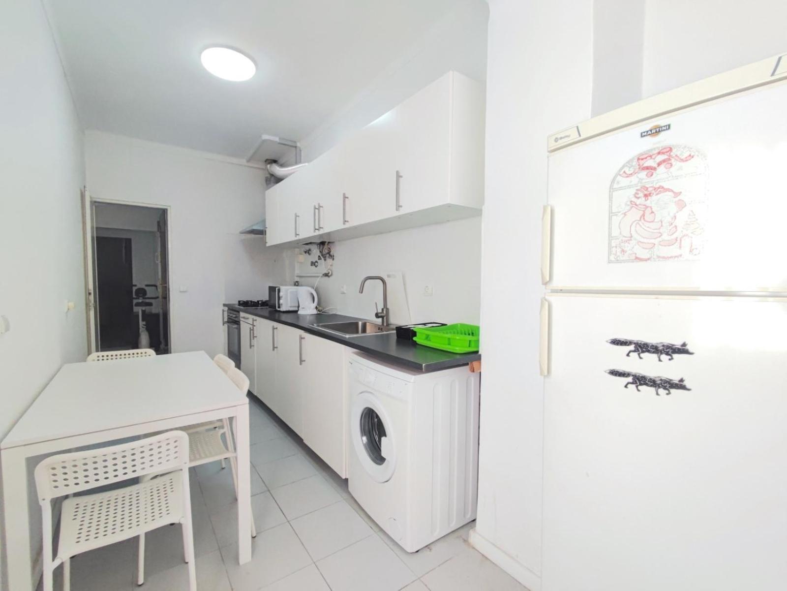 Laxuries Room For Rent Odivelas  Extérieur photo